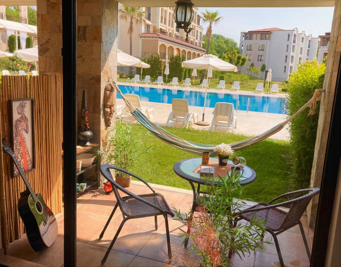 Art At Live Resort: Poolside Terrace Retreat * Sozopol