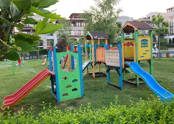 Private Art Studio - Ground Floоr With Terrace And Green Patio Just Infront Ot The Pool - Just Infront Of Kavatsi Beach